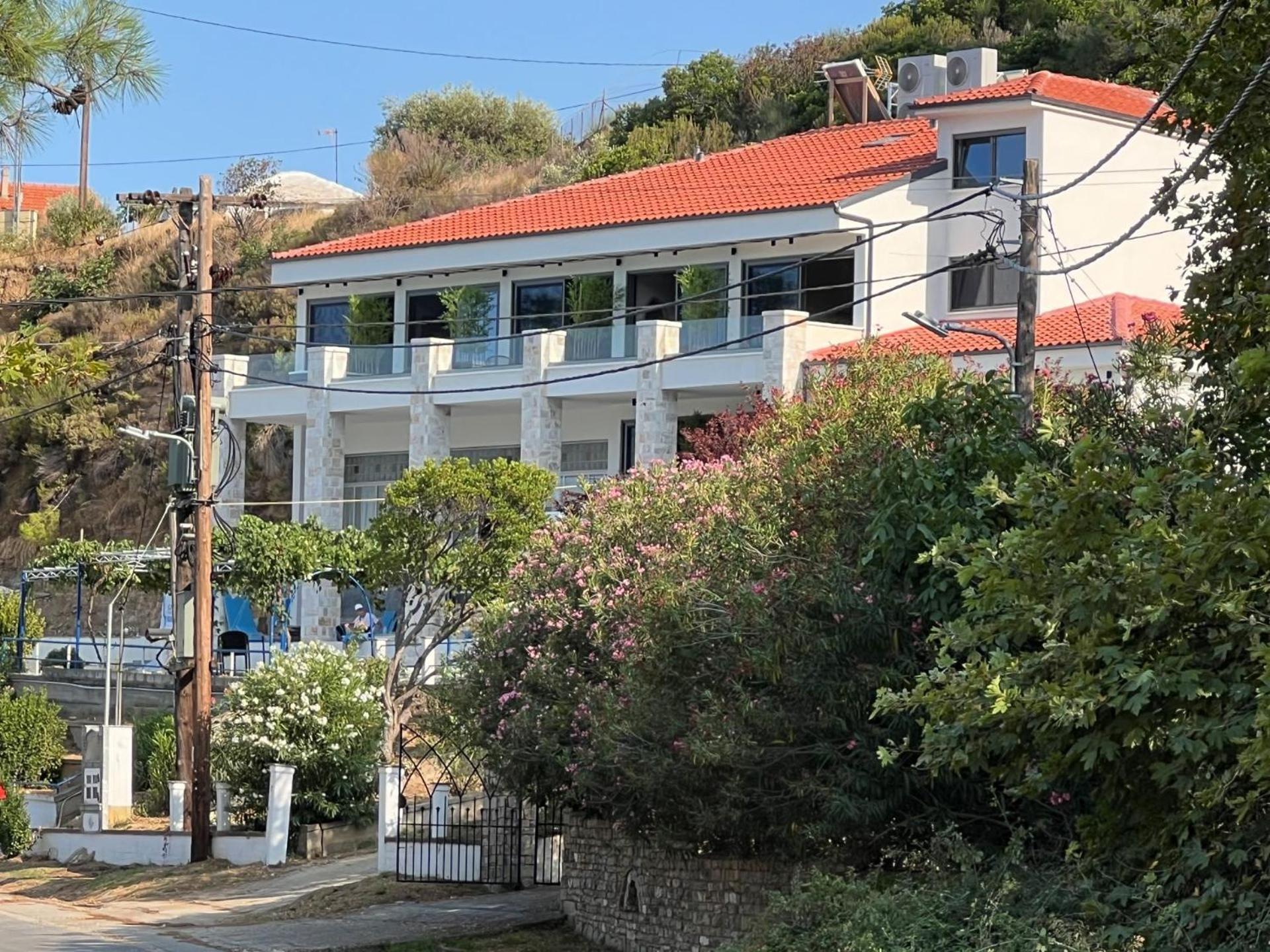 Hotel Kinira Bagian luar foto